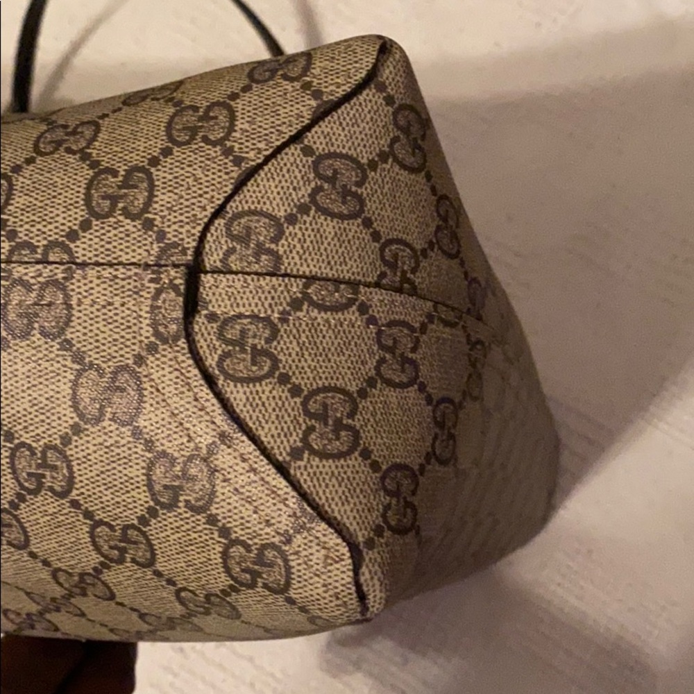 Gucci Reversible Tote with GG Coated Canvas/Black - Picture 6 of 13